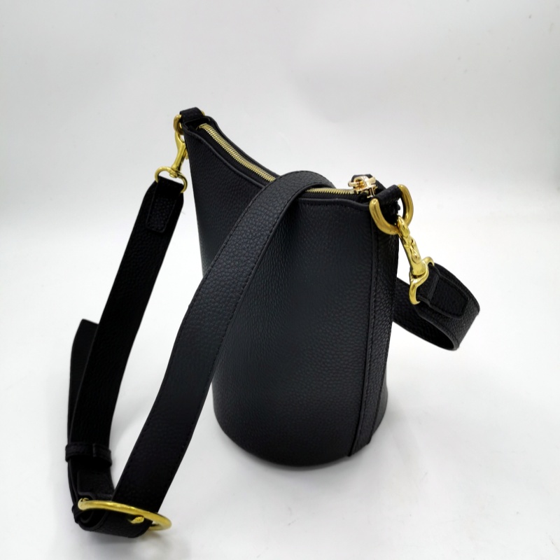 Factory Price Luxury Pineapple Leather Bucket Handbag with Removable Shoulder Strap And Handle