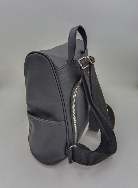 Large Capacity Bio-Based Vegan Pineapple Leather Casual Sports Backpack Leisure Backpack