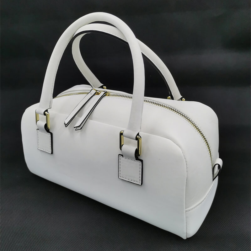 MZPT02011 Pineapple Leather Hot Dog Handbag