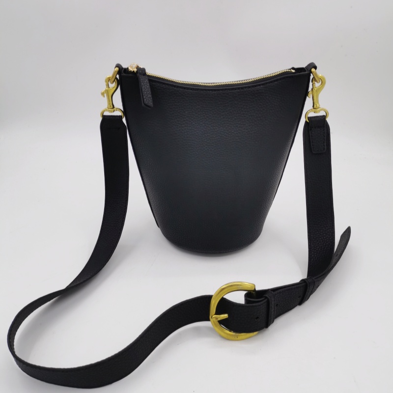 Factory Price Luxury Pineapple Leather Bucket Handbag with Removable Shoulder Strap And Handle